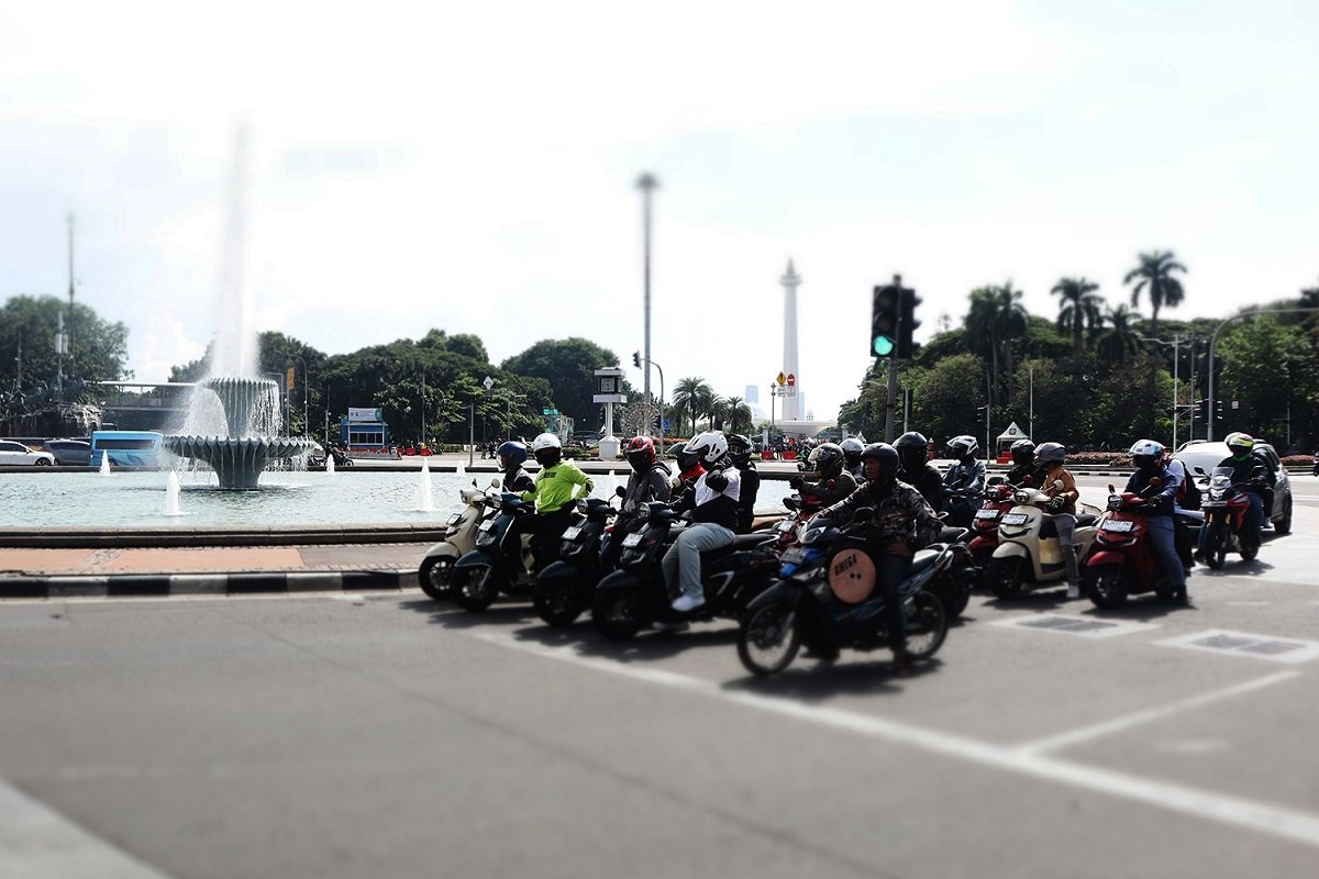 Berkendara Motor Aman saat Puasa, Ini 5 Tipsnya.