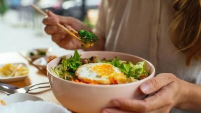 Nikmati Hidangan Lebaran Tanpa Risiko Kesehatan dengan Cara Ini