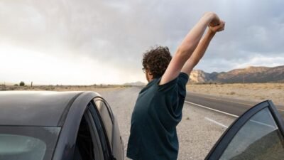 Duduk Lama Saat Mudik? Ini Cara Jaga Tubuh Tetap Fit