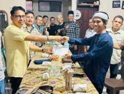 Pengurus PWI Piaman Belum Dilantik Buka Bersama Bagikan Pambali Bantai Lebaran