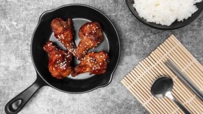 Daging ayam jadi salah satu makanan sisa paling berbahaya jika dimakan kembali.