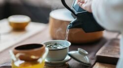 Redakan Nyeri Menstruasi Secara Alami, Ini Manfaat Warming Tea Blend