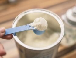 MPASI dan Susu Formula, Ini Aturan Pemberian yang Tepat untuk Anak