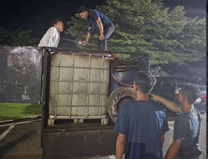 Polisi Amankan Ribuan Liter Solar Subsidi Selundupan.