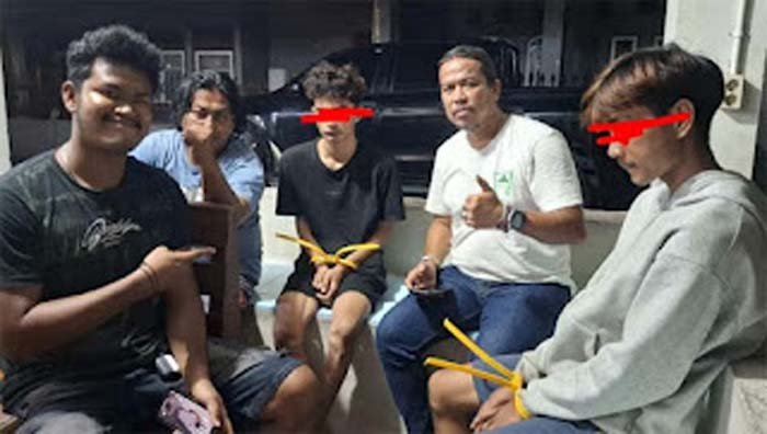 Dua pencuri handphone diaamankan.
