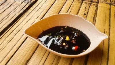 Benarkah Kecap Manis Lebih Aman dari Garam? Ini Penjelasan soal Kandungan Natrium dan Risiko Hipertensi
