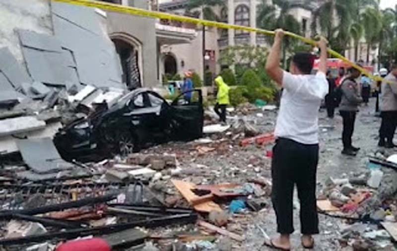 Kondisi rumah mewah hancur usai terjadi ledakan keras