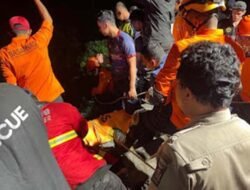 Truk Pengangkut CPO Masuk Jurang di Indarung, Evakuasi Korban Berlangsung Dua Jam