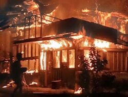 Api Melalap Dua Rumah di Solok, Akses Jalan yang Diperbaiki Sempat Hambat Pemadaman