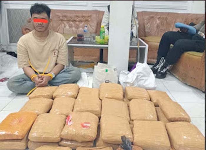 Upaya Pengiriman Ganja ke Bandung Digagalkan Polisi Bukittinggi.
