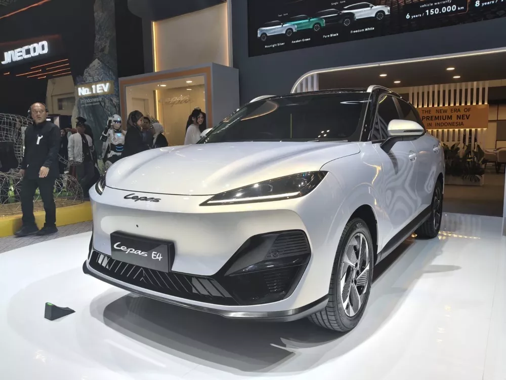 Kolaborasi dengan Jakarta Fashion Week di GIIAS 2026, Lepas Sasar Kaum Hawa?