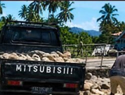 Video Pengambilan Batu Penahan Longsor Hebohkan Padang