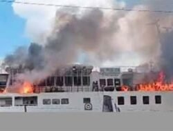 Kebakaran KM Prince Soya Gegerkan Pelabuhan Samarinda, Tak Ada Korban Jiwa