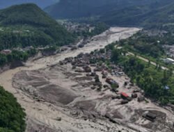 Banjir Himalaya Telan 160 Korban Jiwa