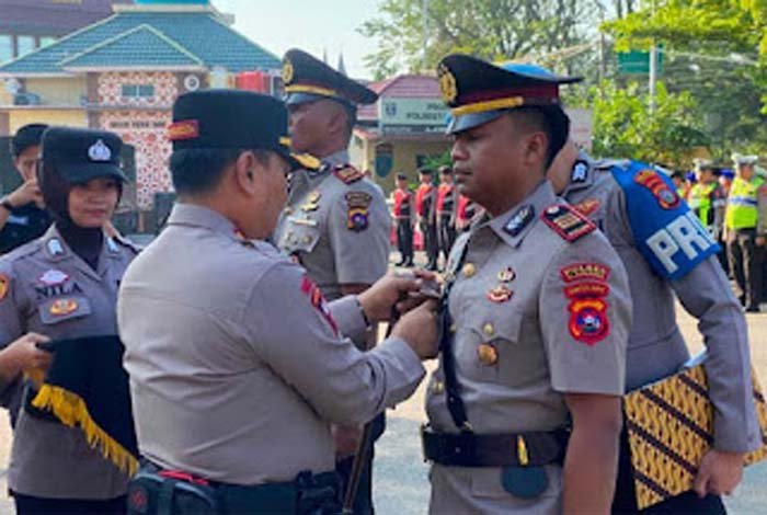 Kapolresta Padang Pimpin Sertijab Sejumlah Pejabat.