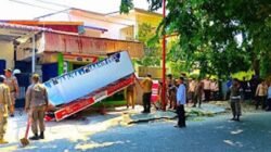 Jaga Trantibum, Satpol PP Padang Tegur Pelaku Usaha yang Ganggu Fasilitas Umum