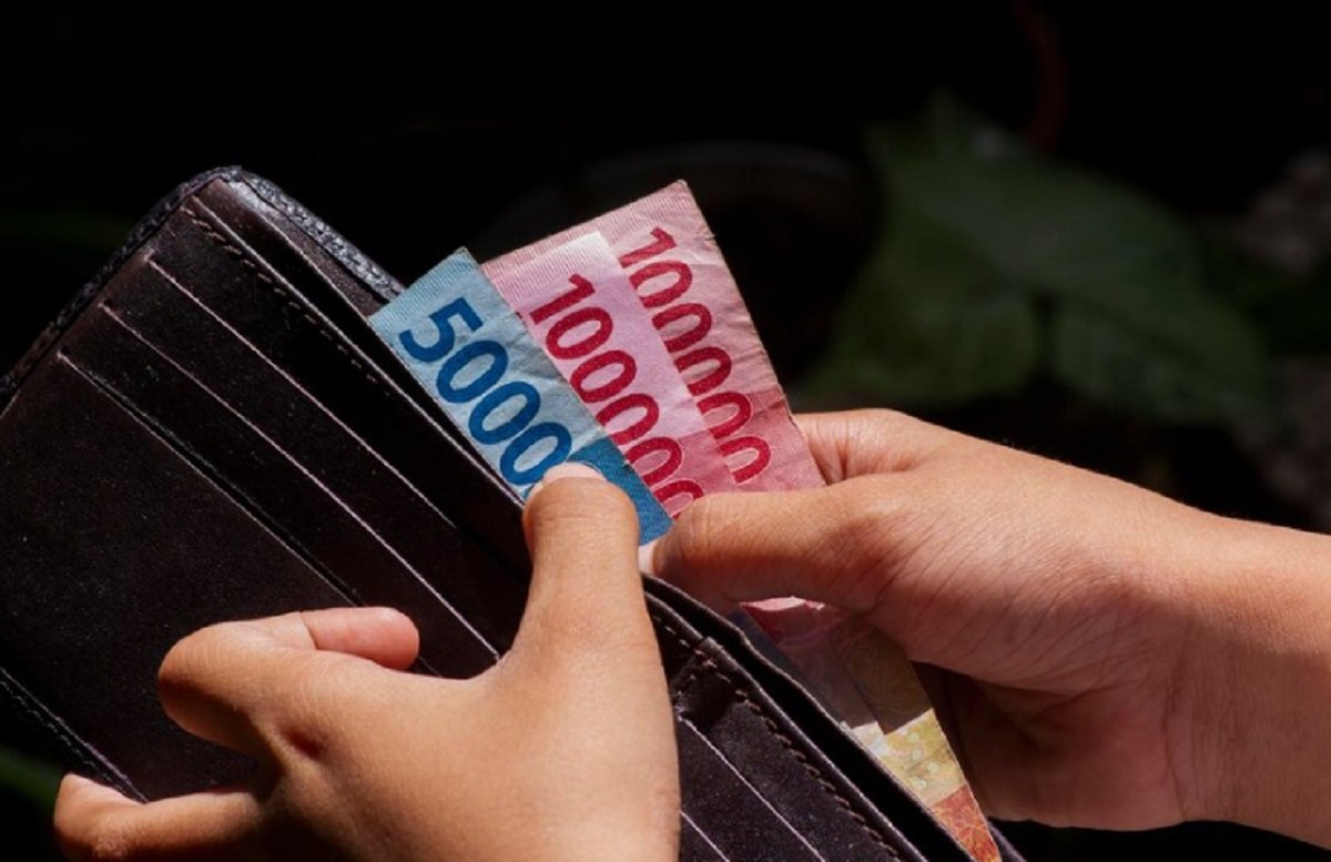 Nilai tukar rupiah terhadap dolar AS ditutup melemah pada akhir perdagangan hari ini.