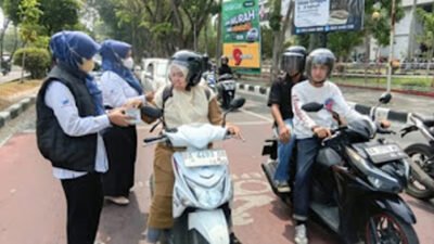 BPBD-Bank Nagari Bersinergi Bagikan Masker Gratis