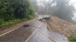Jalan Sungai Tuleh Tak Bisa Dilalui Kendaraan