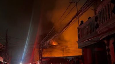 Kebakaran Hebat Terjadi di Kramat Pulo