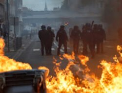 Pelajar Prancis Demo Besar-besaran, Polisi Turun Tangan