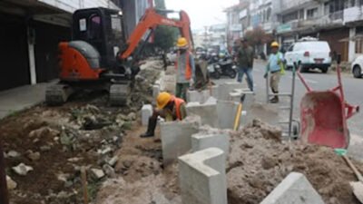 Padang Perindah Kawasan Pasar Raya dan Wisata Pesisir