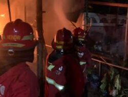 Kebakaran di Kuranji, Dua Warga Terpaksa Mengungsi