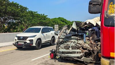 Polisi Selidiki Kecelakaan Maut Minibus Suporter PSS Sleman di Saradan, Madiun