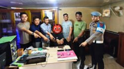 Polisi Sita 14 Paket Diduga Sabu dan Sejumlah Alat Isap dari Pria di Sijunjung