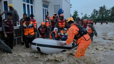 Banjir Terjang Kuranji dan Koto Tangah, 70 Personel Dikerahkan