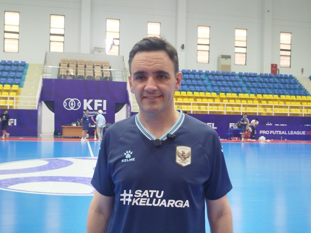 Pelatih Timnas Futsal Indonesia, Hector Souto, mengungkapkan kekagumannya terhadap juru taktik Timnas Indonesia John Herdman.