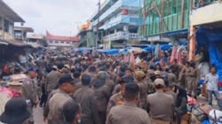 Penertiban PKL di kawasan Sandang Pangan Pasar Raya Padang