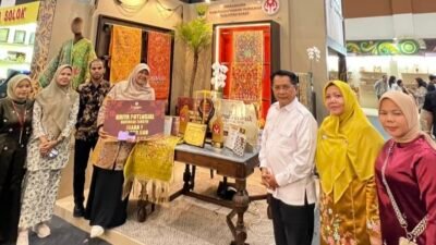 Padang Pariaman Borong 3 Penghargaan KriyaNusa, Sulam Kapalo Samek akan Tampil di Museum Rotterdam
